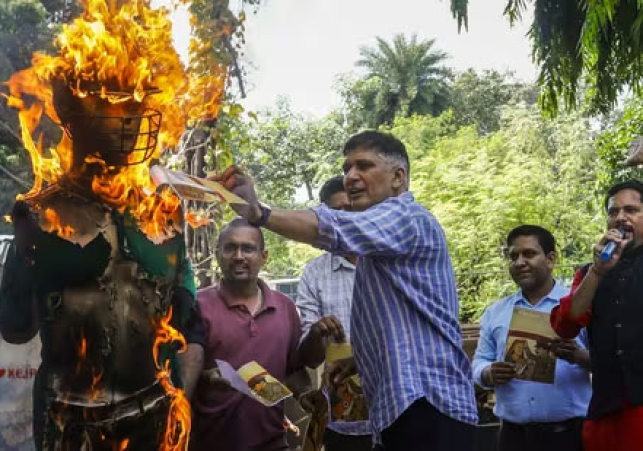 भारत-पाकिस्तान एशिया कप मुकाबले के बहिष्कार की मांग, राजनीतिक गुस्सा बढ़ा