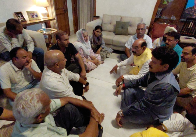 Mohinder Bhagat met the Family of Martyr