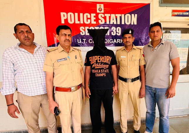 Police apprehend accused for illegal possession of weapons