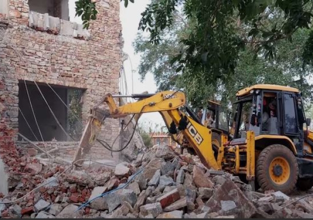 Administration bulldozer rolls into Chittorgarh