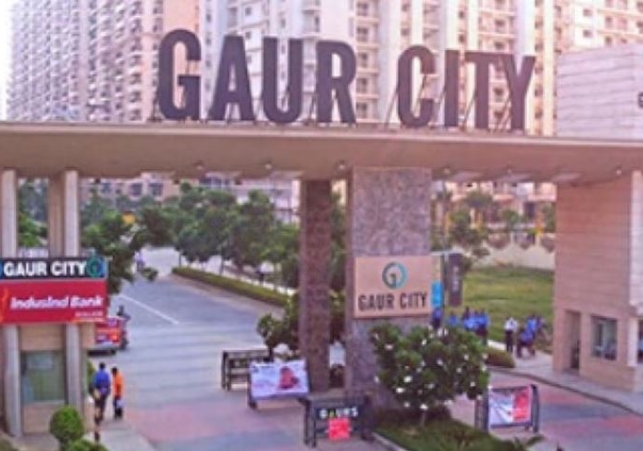 3-Year-Old Child Dies After Falling from 12th Floor