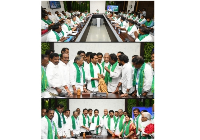 The former Chief Minister met with tobacco farmers