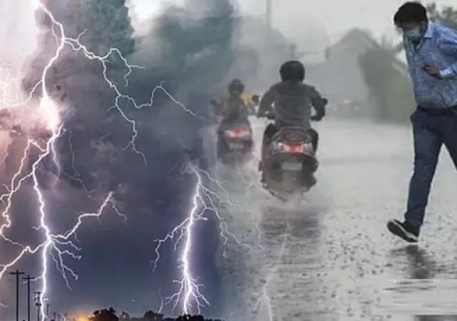 BIG UPDATE: दिल्ली-NCR में भीषण आंधी-तूफान और ओलावृष्टि का अलर्ट, हवाओं की रफ्तार 100 किमी/घंटा तक पहुंचने की आशंका