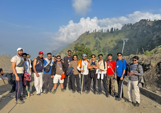 A group of 14 pilgrims arrived in Chandigarh from Amarnath