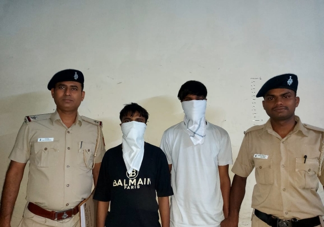 Police arrested the accused polishing Machine Operator
