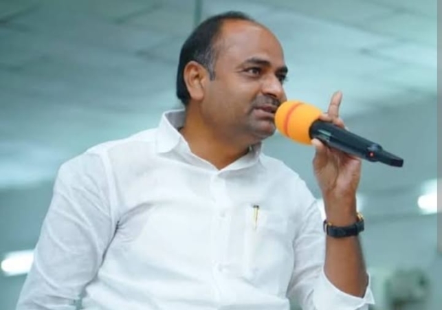 Demanded an apology from MLA Kamineni Srinivas