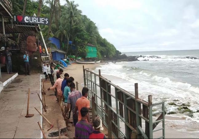 Goa Curlies Club Demolish