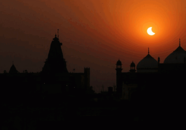 The doors of these famous temples remain open even during eclipses
