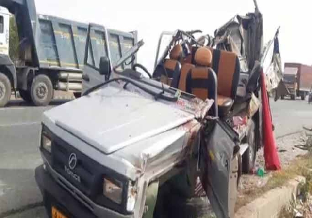 Rewari: Family car returning from Haridwar collided with a parked truck, five killed
