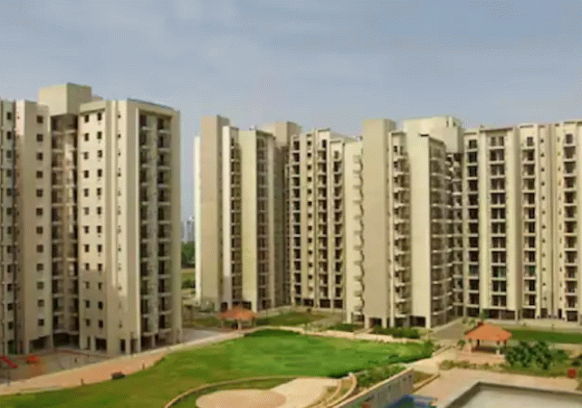 Record Earnings from Flat Sales in Greater Noida and Dadri
