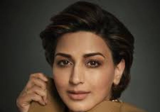 पाकिस्तान के तेज गेंदबाज शोएब अख्तर भी भारतीय एक्ट्रेस सोनाली बेंद्रे के इश्क में थे