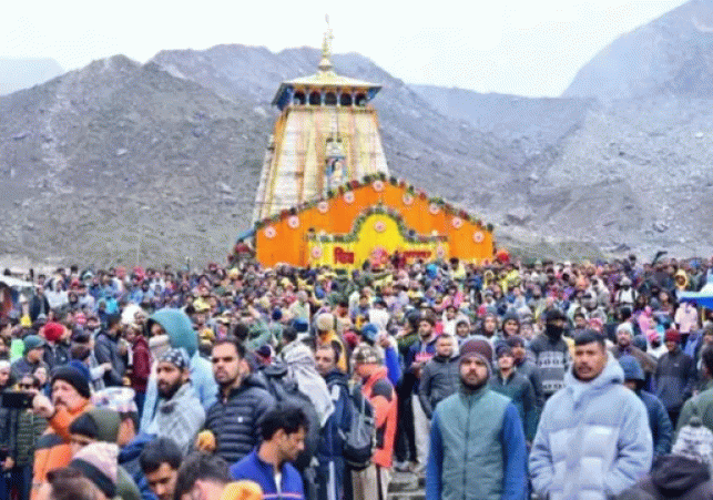Over 17.51 ​​Lakh Devotees Offer Prayers at Badrinath