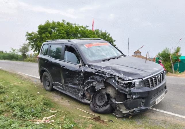 MLA Brijbhushan has a Narrow Escape in a Road Accident