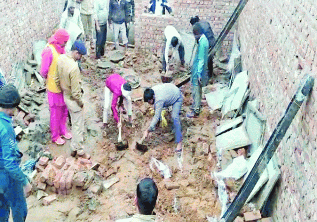 Landlord and contractor died due to roof collapse of under construction house on Malerna Road