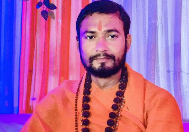 Mahant Devanand of Chandrasal Math brutally murdered