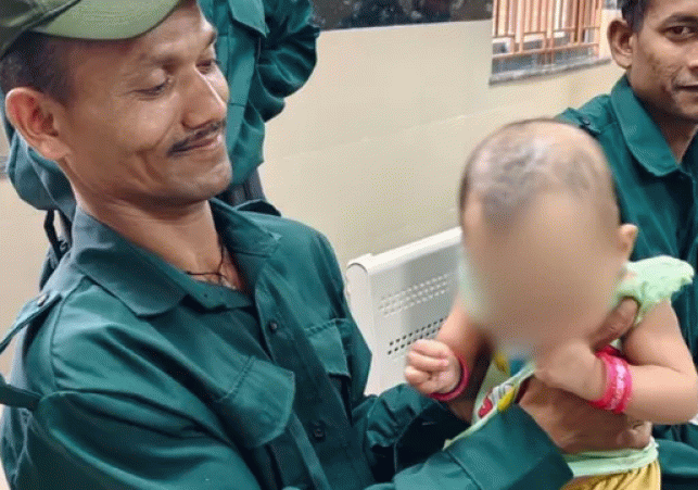 A Heart-Touching Scene at Chaibasa Sadar Hospital