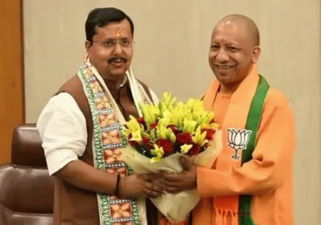 BJP President Nitin Navin receives a grand welcome during
