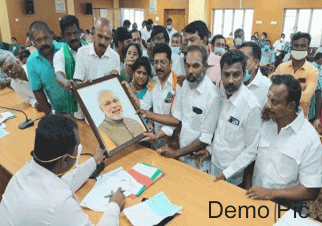 Modi's calendar posters to be removed from government offices