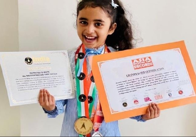 Youngest Yoga Instructor Praanvi Gupta 