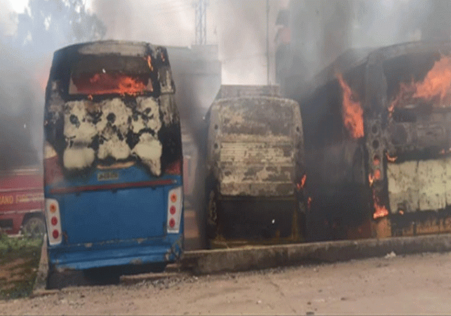 Five passenger buses gutted in fire at Ranchi's bus stand