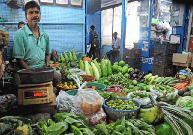 Inflation expected to remain below 4 percent for the next two quarters
