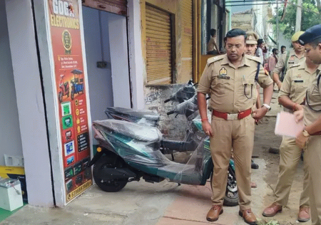 Shopkeeper shot dead in broad daylight