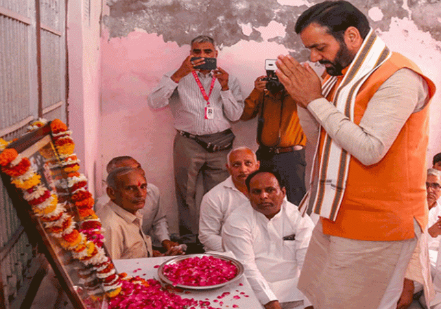 Chief Minister Naib Saini paid tribute to martyr Lance Naik Dinesh Sharma