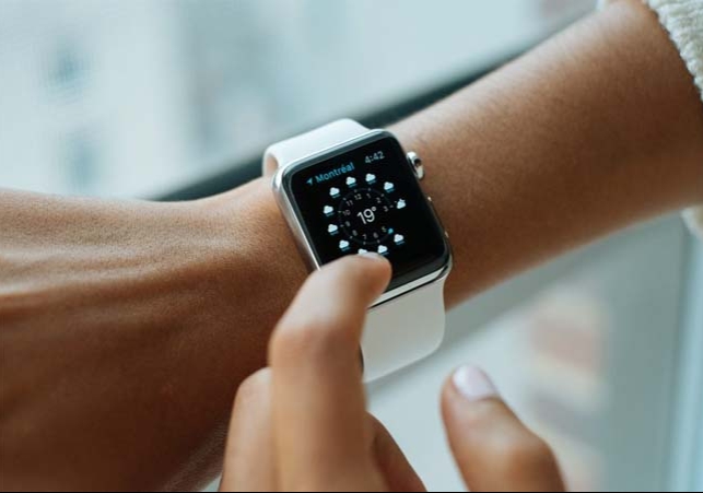 Is Smart Watch Safe For You; Health Tips 