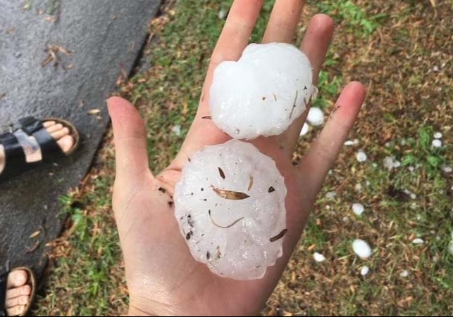 Tennis ball sized hail fell from the sky in Italy 