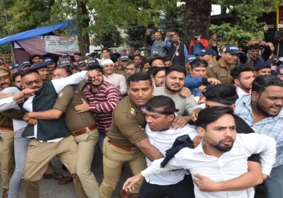 Youth Congressmen Clash