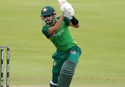 बाबर आजम के शतक से पाकिस्तान ने चेज किया 306 रन का लक्ष्य