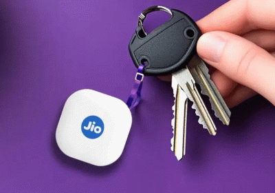 JioTag Go: The Smart Tracker That Keeps Your Belongings Safe"