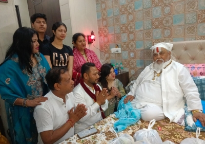 महंत श्री श्री 1008 श्री राम सुंदर दास जी महाराज के दर्शनों को उमड़े श्रद्धालु