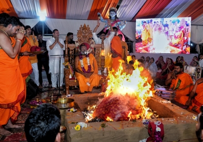 Jagadguru Shri Vasant Vijayanand Giri Ji Maharaj