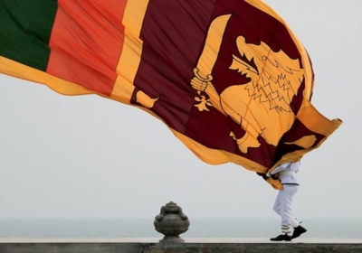 श्रीलंका में एक दिन के लिए भी नहीं बचा है पेट्रोल-डीजल