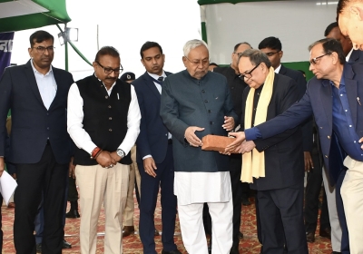 Chief Minister laid the foundation stone of Mahavir Bal Cancer Hospital