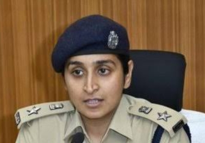 The police apprehended the robbery suspects within 10 hours