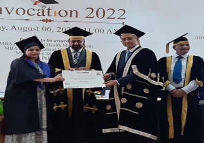 degrees awarded: आईआईएचएमआर यूनिवर्सिटी जयपुर में 11 पीएचडी 267 डिग्री धारकों को दीक्षांत समारोह में डिग्रियां प्रदान की गई