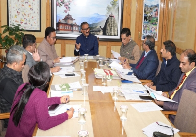 CM-Himachal-in-Meeting