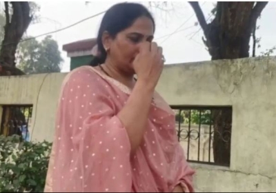 Crying video of BJP woman