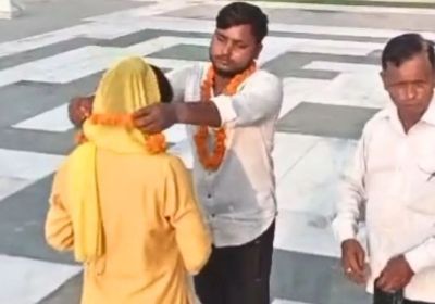 The relationship with the wife's lover continued even after marriage