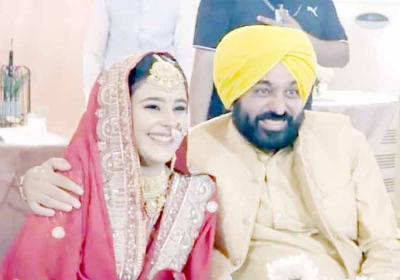 CM Bhagwant Mann reached his in-laws' house for the first time, see how he was welcomed