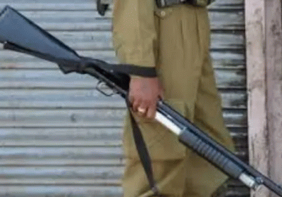 Ex-Serviceman Enters Hamirpur Court Complex Carrying Loaded Rifle