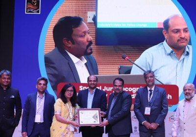 SRMU-AP Receives FICCI Higher Education Excellence Award