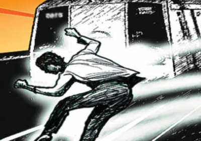 Man jumps infront of train in Jamui,dies