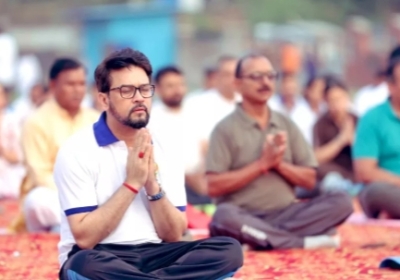 Union Minister Anurag Thakur participated in Yoga Day program in Hamirpur, did yoga at Anu Synthetic Ground