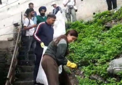 Diya Mirza reached Shimla on Sunday, collected garbage and gave the message of clean environment