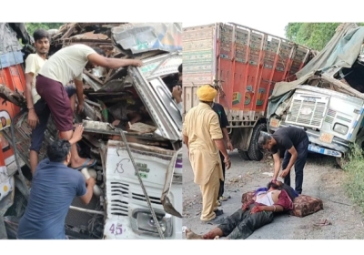 Heavy collision between trucks coming face to face on National Highway Chandigarh-Manali, both truck drivers were seriously injured.