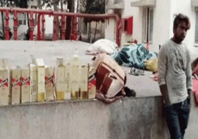 Man arrested for trying to sell liquor in Gujarat government hospital premises