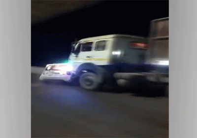 Meerut Truck Car Viral Video